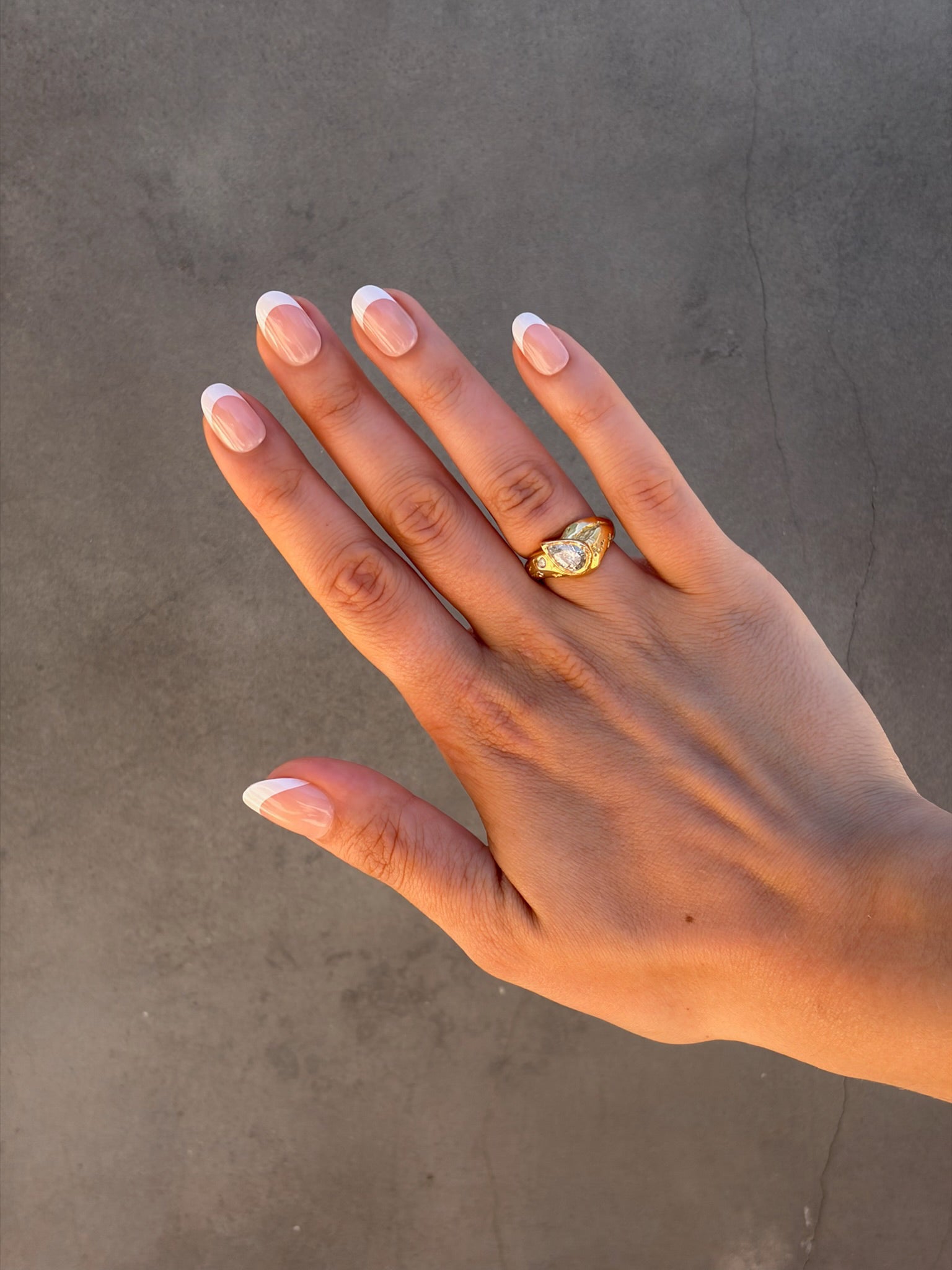 Modern French - oval